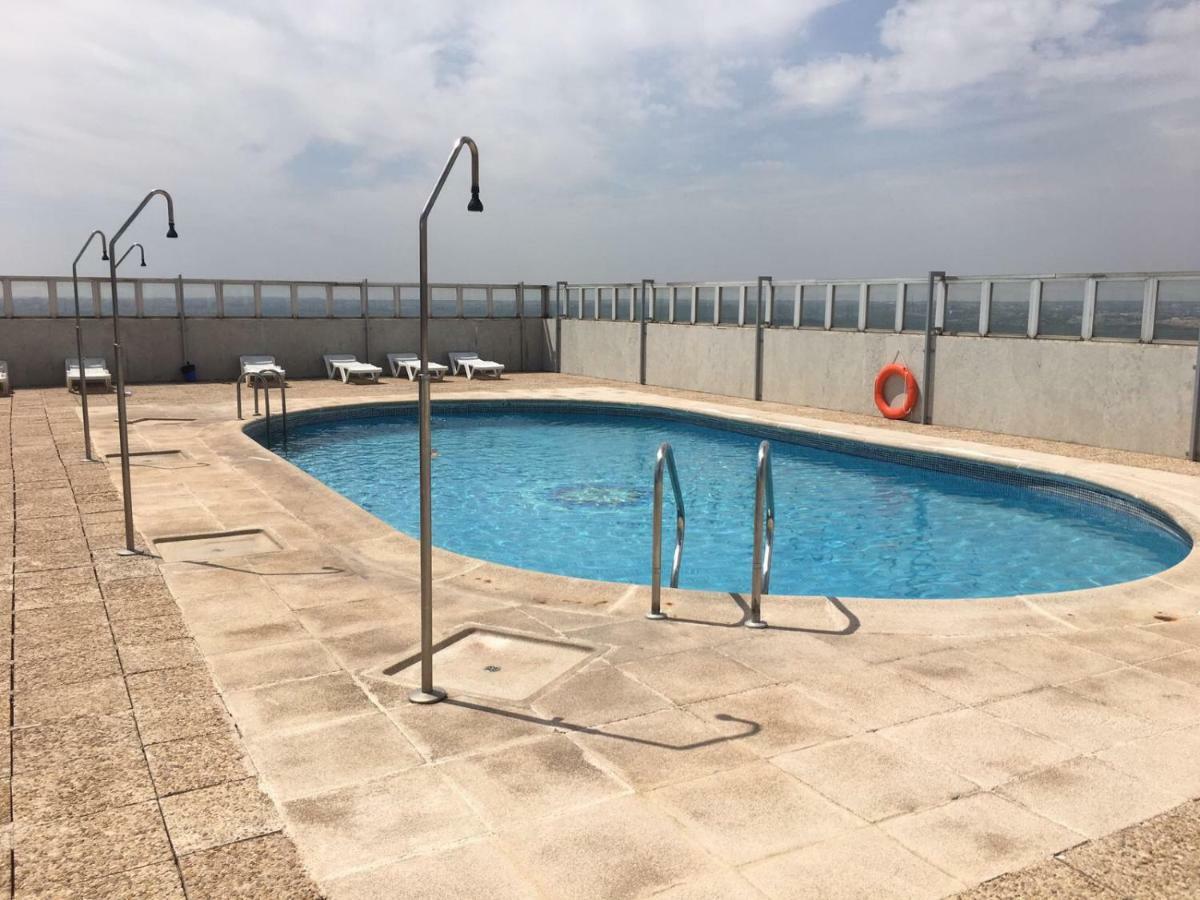 Pisos Con Piscina De Temporada Corta Estancia Madrid Buitenkant foto